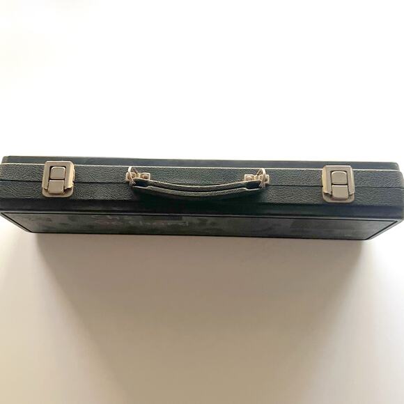 VINTAGE Artley Flute 18-0, Serial 649215 in Hard Case w cleaning rod Sold As Is - Picture 9 of 15